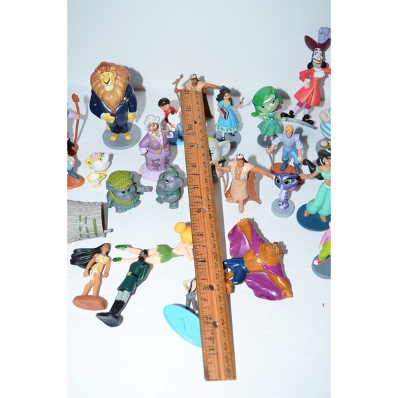 Great Lot Of Disney etc.. Figures Cake toppers toys playset replacements - Picture 12 of 12
